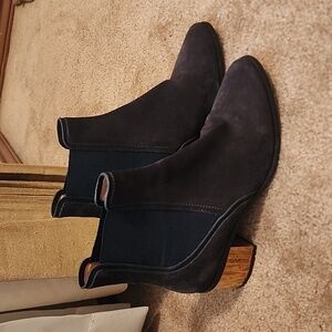 Chloe Chelsea Suede Booties